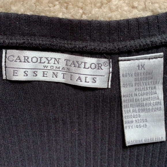 Carolyn Taylor Women’s Essentials Top - Picture 2 of 7